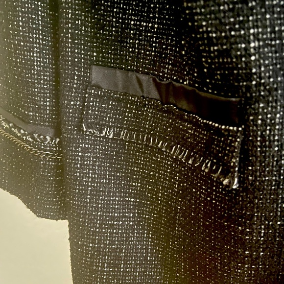 Black/white Halogen Jacket 18W w/chain & fringe embellishments - Picture 2 of 3